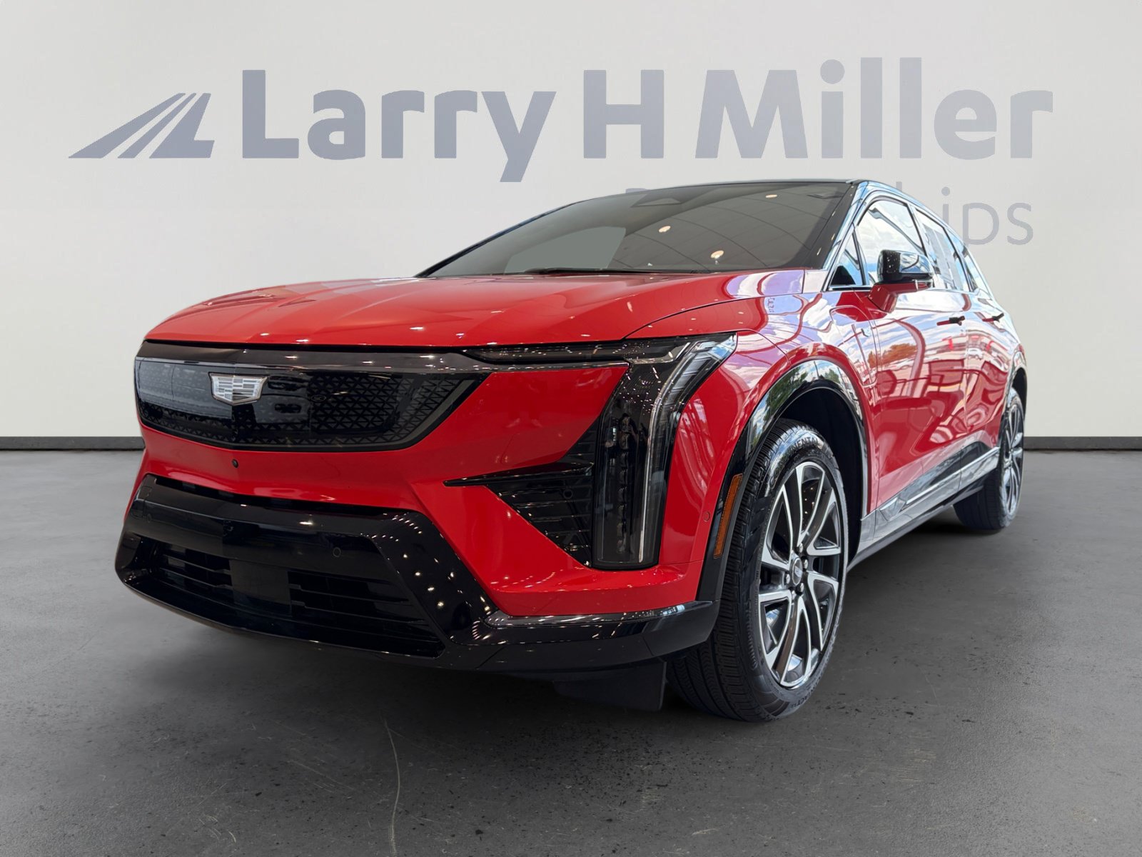 Used 2025 Cadillac Optiq Sport 2 AWD/4WD image 1