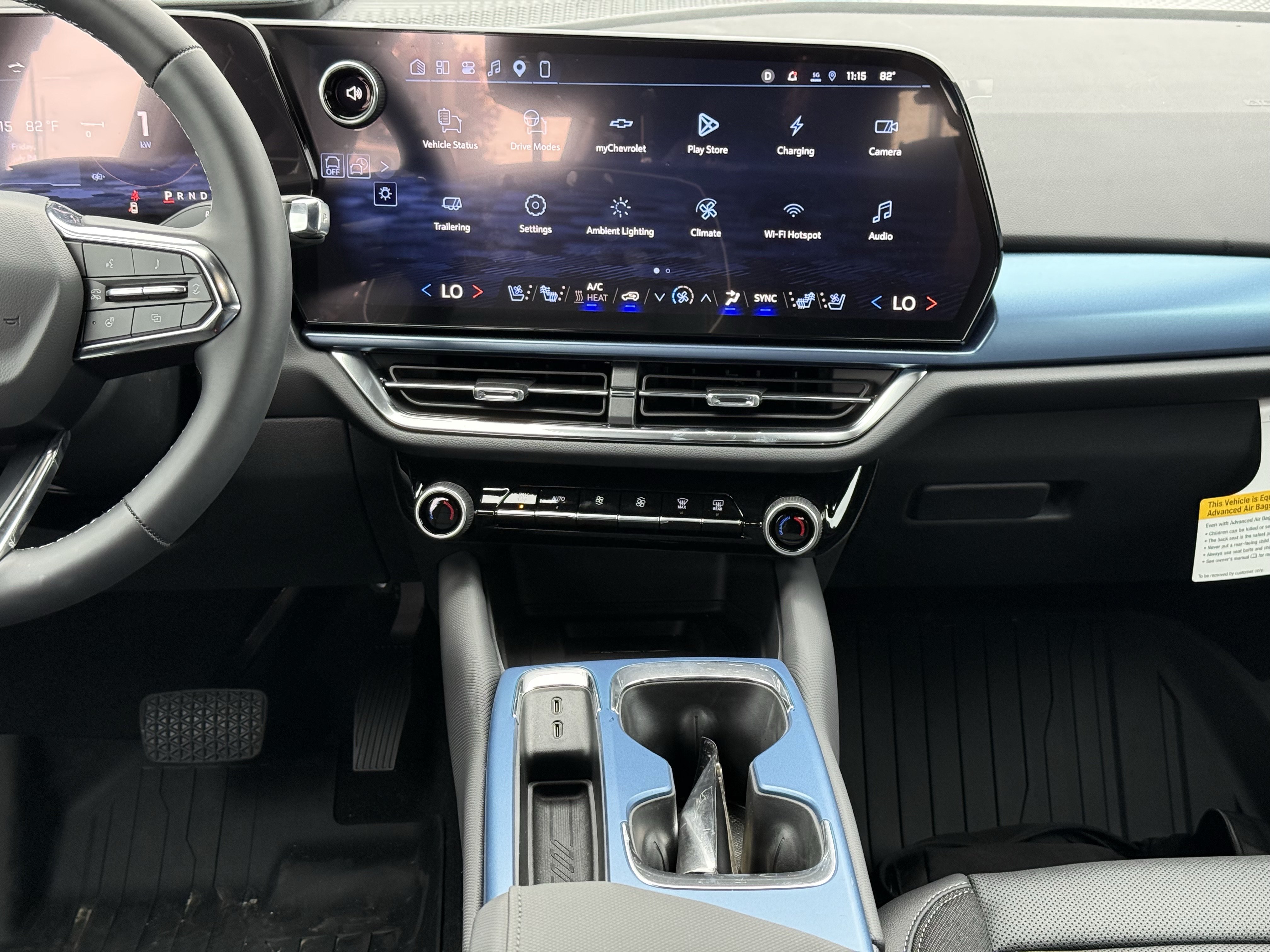New 2026 Chevrolet Equinox EV LT w/ Convenience Package II FWD image 29