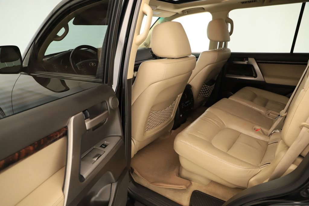 Used 2011 Toyota Land Cruiser w/ Upgrade Pkg AWD/4WD image 32