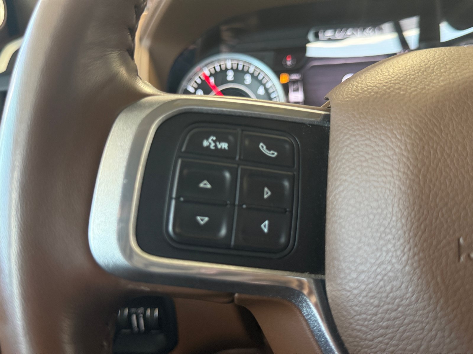 Used 2022 RAM 2500 Laramie AWD/4WD image 17