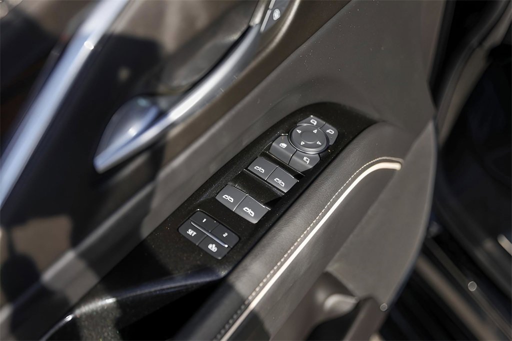 Certified 2024 Cadillac Escalade Luxury image 24