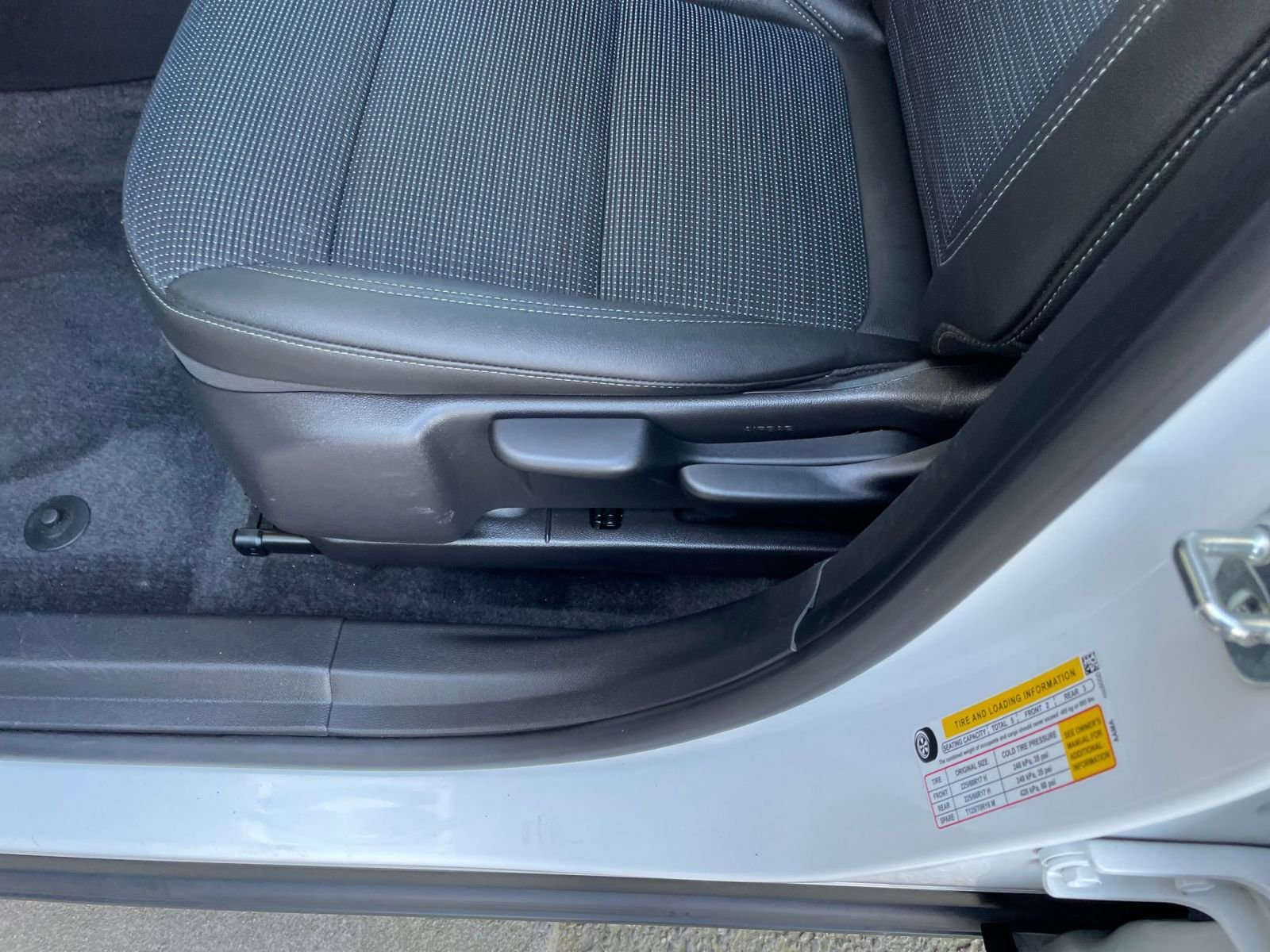 Used 2025 Buick Envista Preferred image 22
