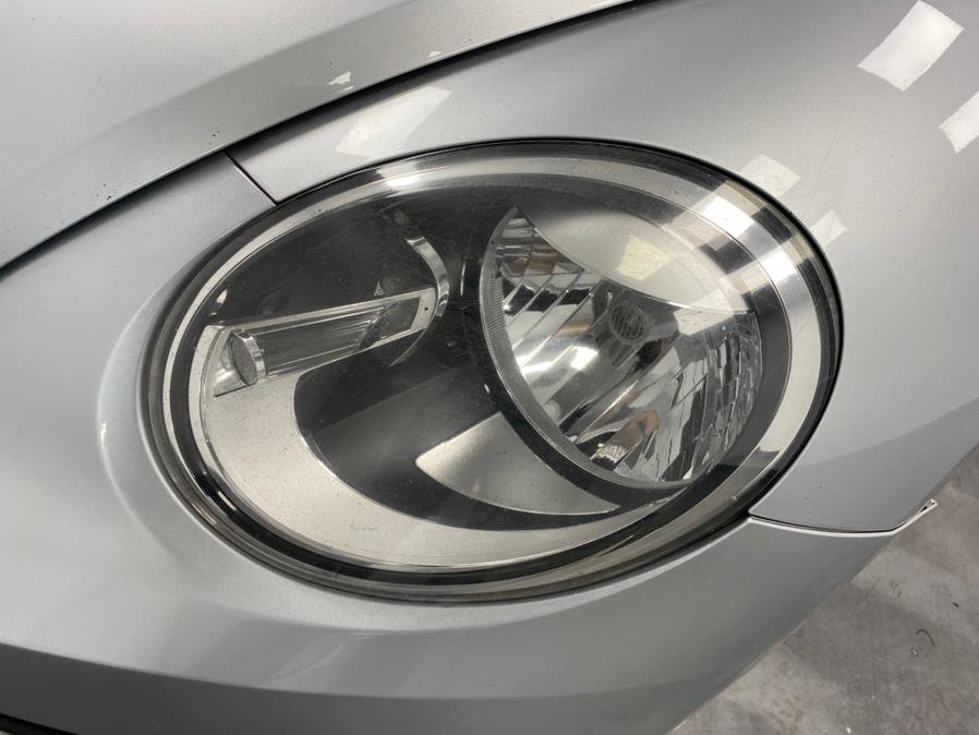 Used 2014 Volkswagen Beetle 1.8T image 11