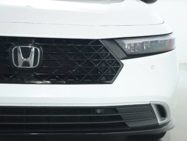 Used 2025 Honda Accord Touring image 9