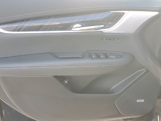 Certified 2024 Cadillac XT6 Premium Luxury w/ LPO, Floor Liner Package AWD/4WD image 10
