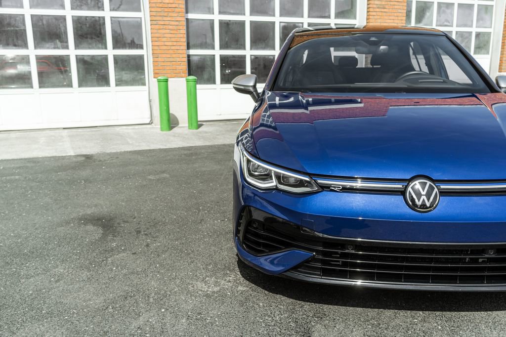 Used 2024 Volkswagen Golf R image 33