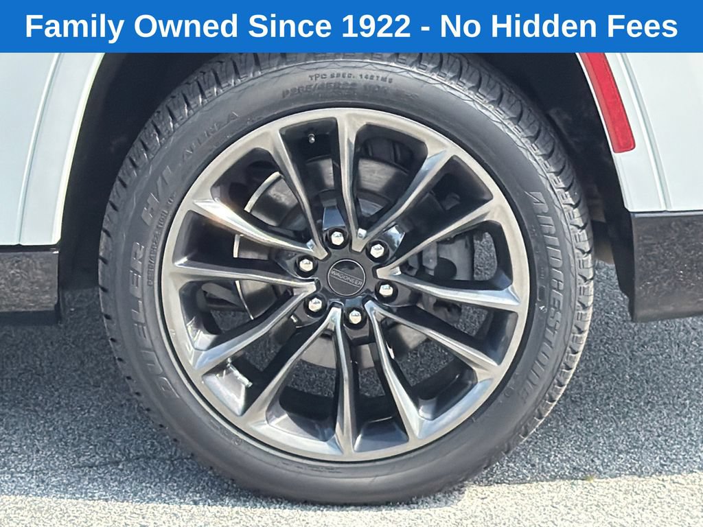 Used 2025 Jeep Grand Wagoneer L Series II Obsidian w/ Quick Order Packagew 28T AWD/4WD image 21