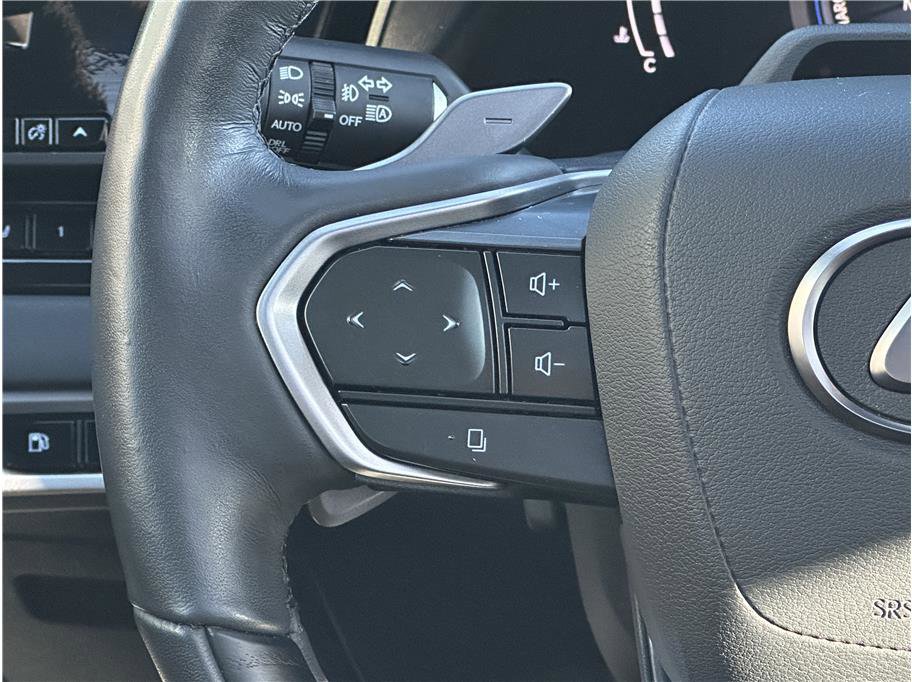 Used 2023 Lexus RX 350h image 19