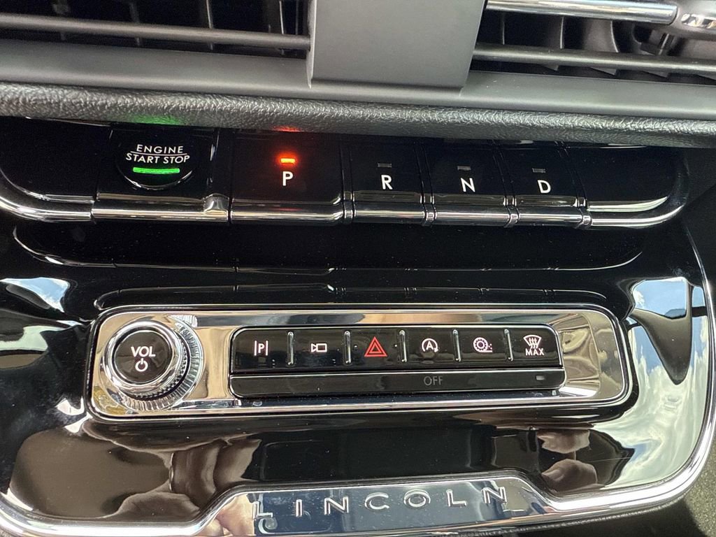 New 2025 Lincoln Corsair Reserve w/ Jet Appearance Package image 28