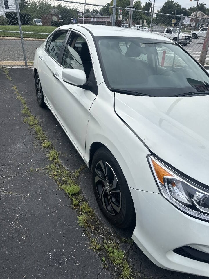 Used 2016 Honda Accord LX image 2
