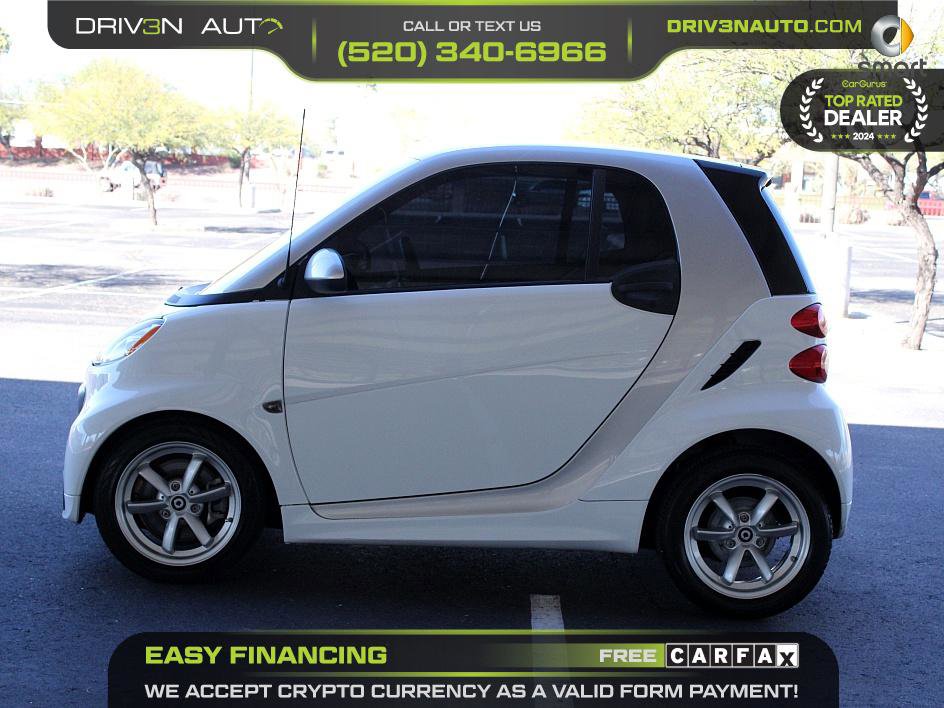 Used 2015 smart fortwo passion w/ Comfort Package image 4