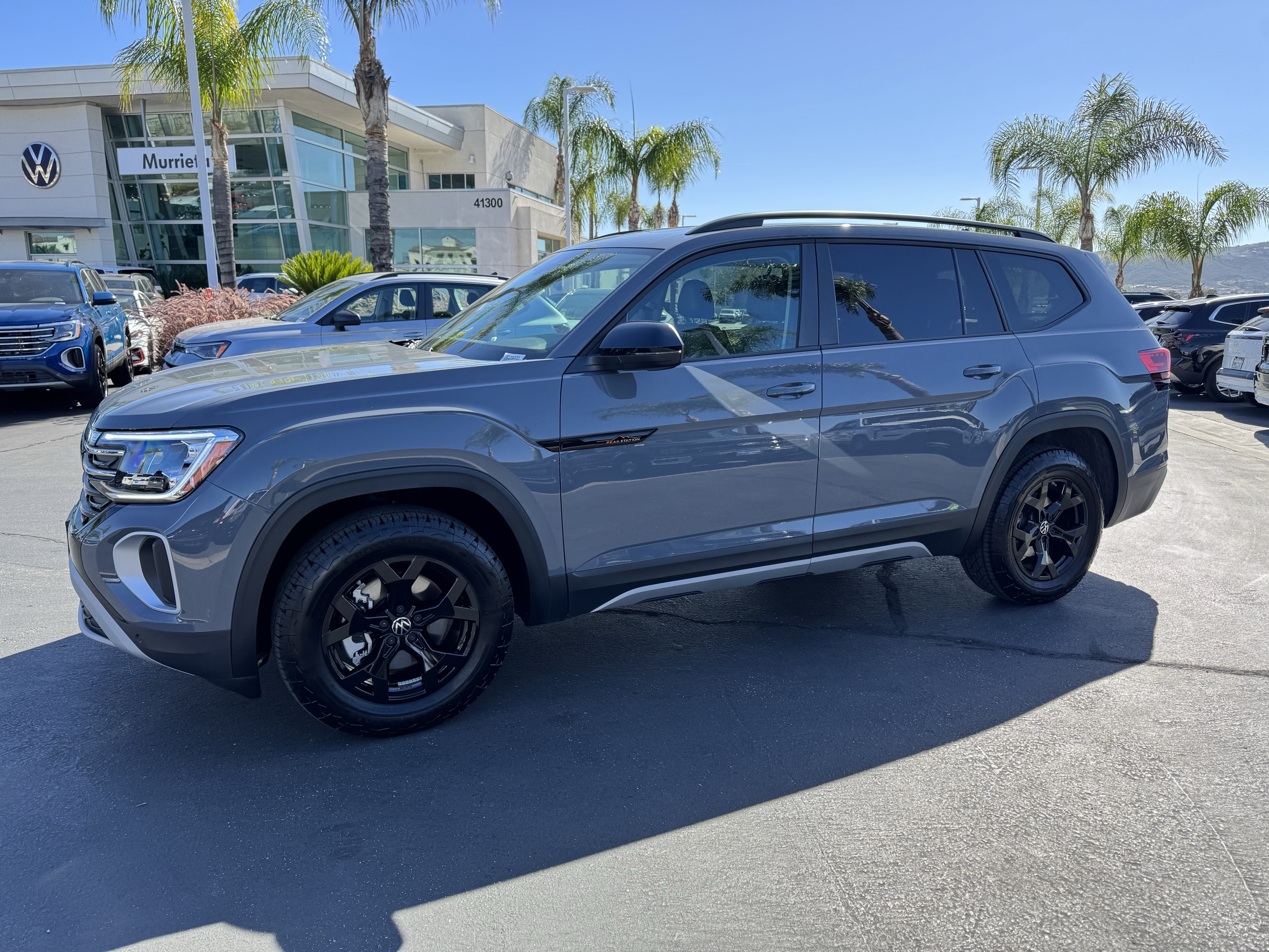 Used 2026 Volkswagen Atlas Peak Edition AWD/4WD image 6