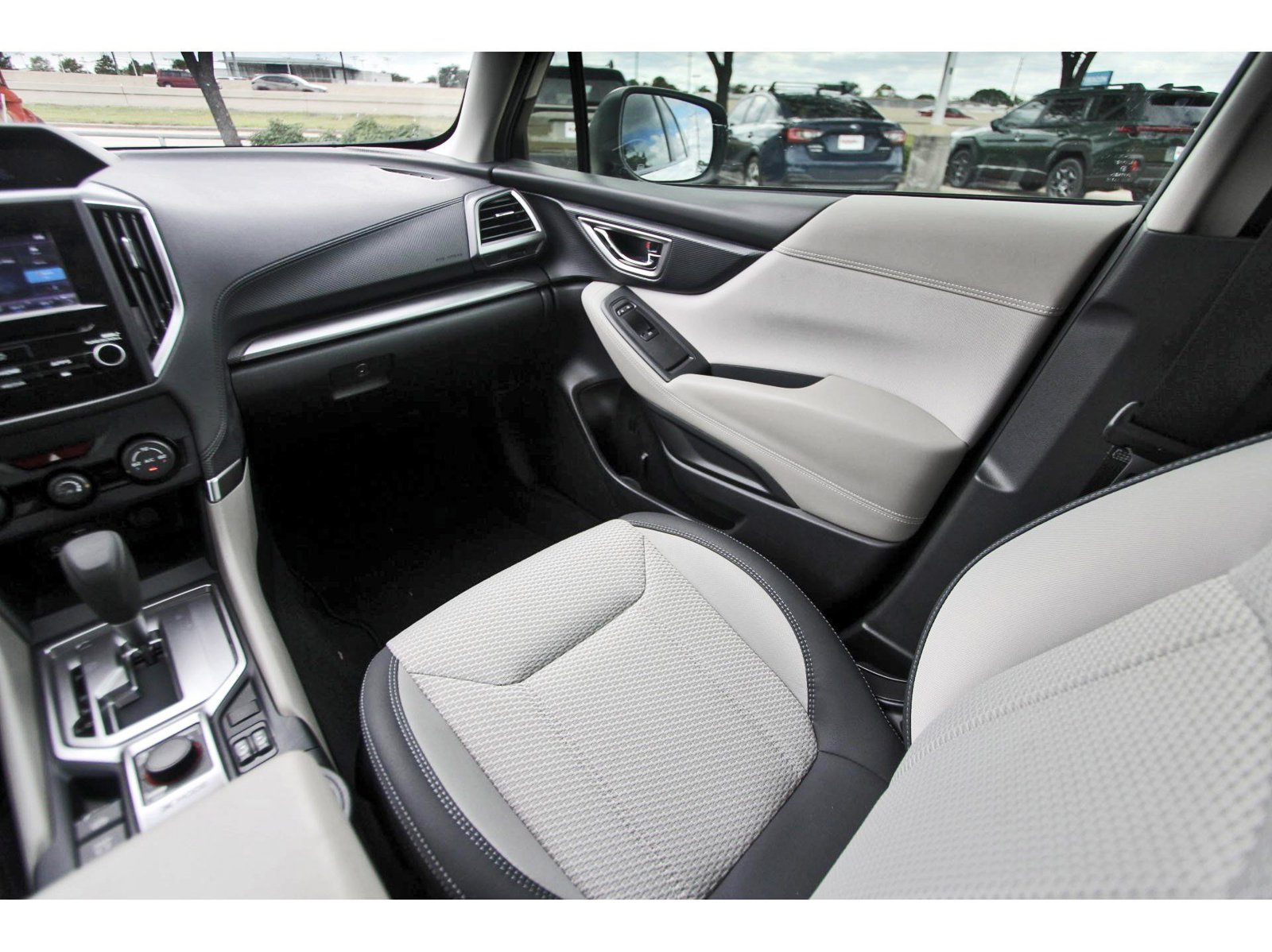 Used 2021 Subaru Forester Premium AWD/4WD image 10