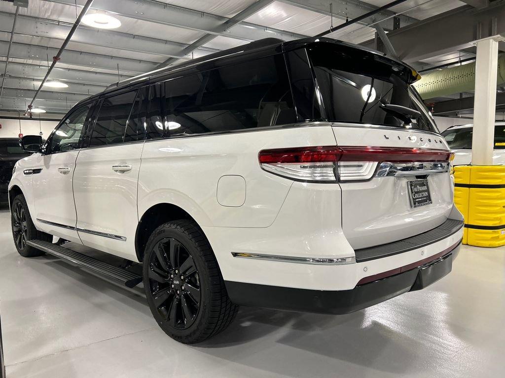 Certified 2023 Lincoln Navigator L Black Label AWD/4WD image 4
