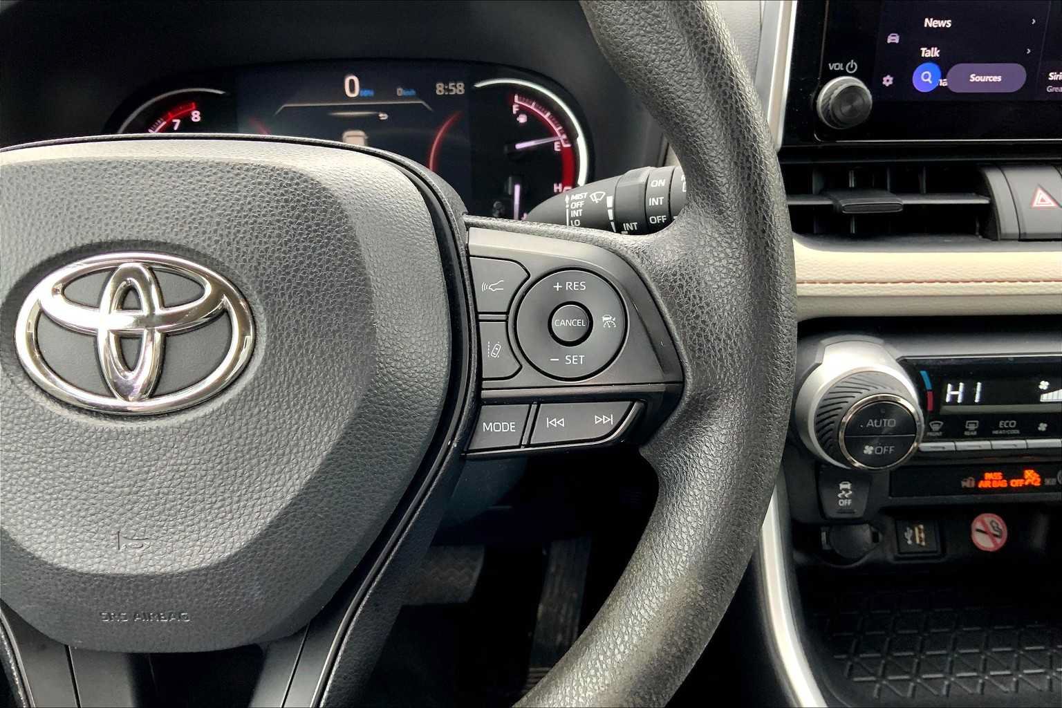 Used 2023 Toyota RAV4 XLE w/ Convenience Package FWD image 25
