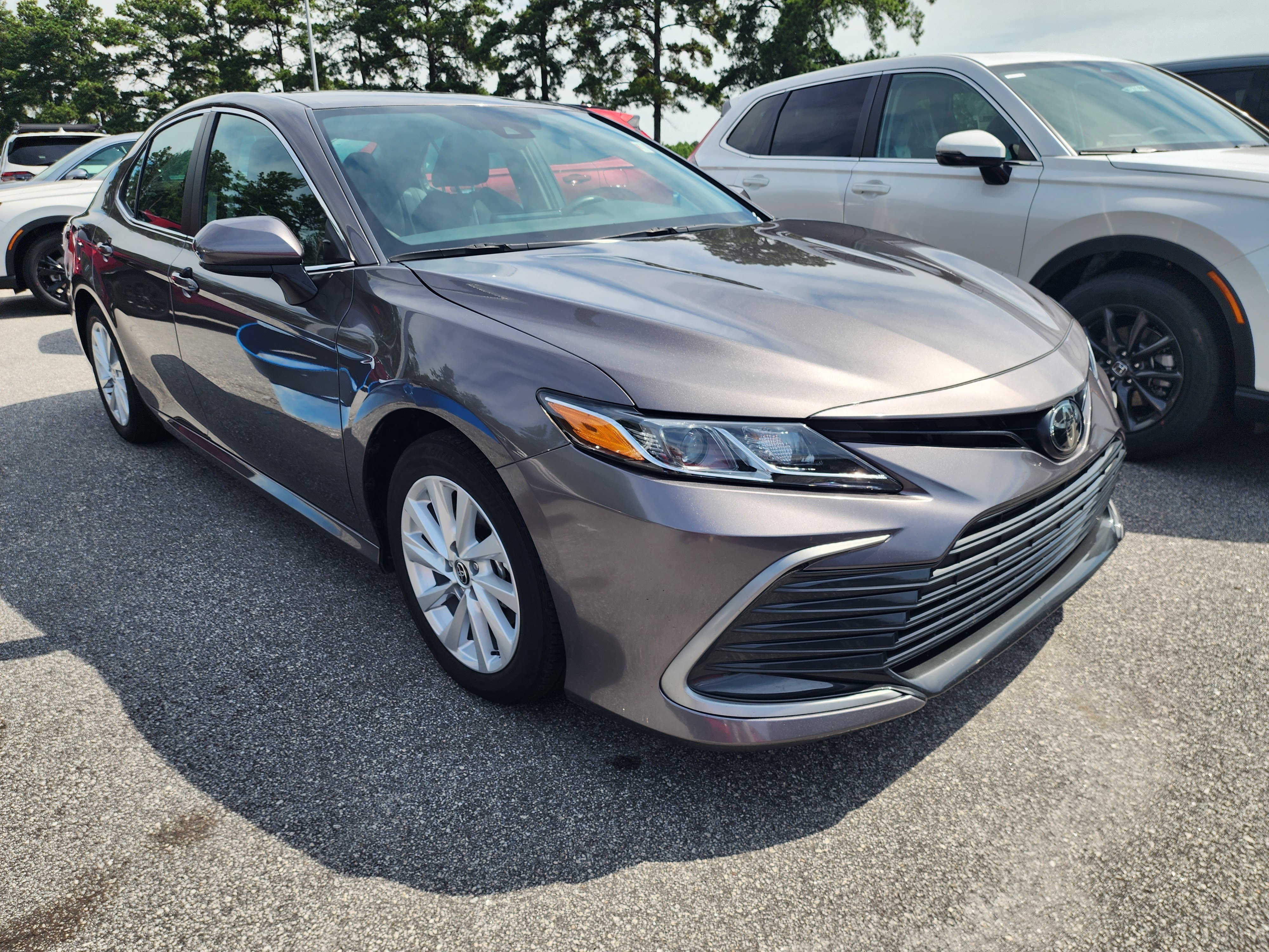 Used 2024 Toyota Camry LE FWD image 2