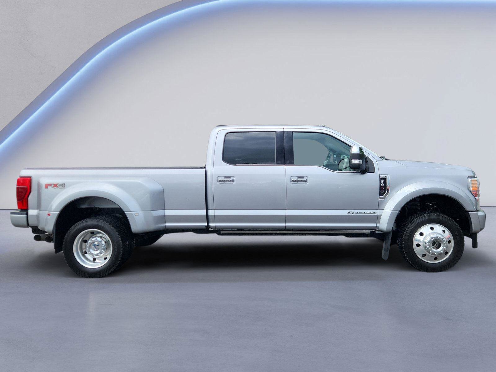 Used 2022 Ford F450 Platinum w/ FX4 Off-Road Package AWD/4WD image 2