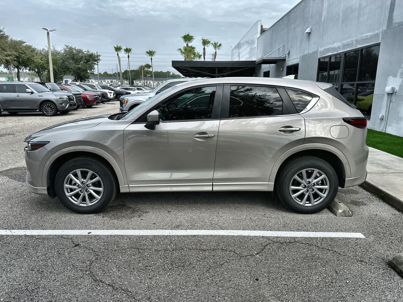 Used 2025 MAZDA CX-5 AWD 2.5 S w/ Preferred Package image 5