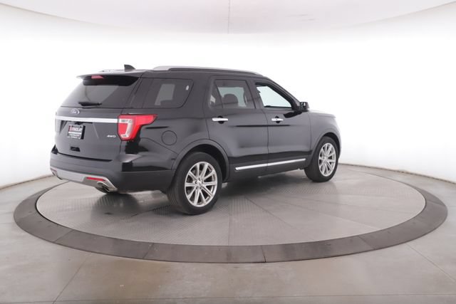 Used 2017 Ford Explorer Limited w/ Equipment Group 301A AWD/4WD image 10