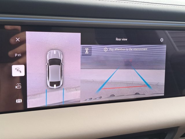 Certified 2024 Porsche Macan 4 Electric image 31