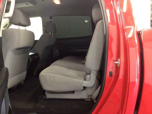 Used 2012 Toyota Tundra 4x4 CrewMax w/ Tow Pkg image 10