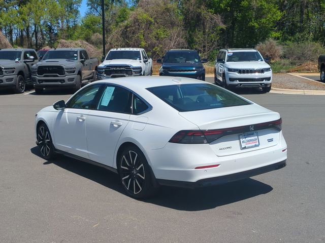Used 2024 Honda Accord Touring image 11
