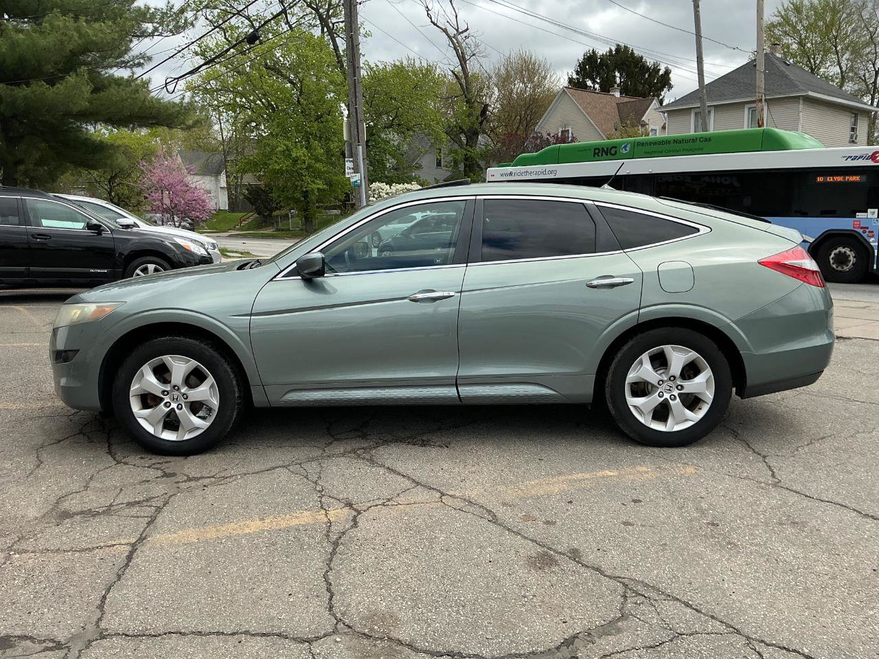 Used 2010 Honda Crosstour EX-L image 6