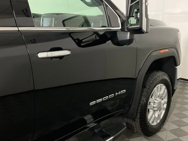 Used 2022 GMC Sierra 3500 SLT w/ SLT Premium Package AWD/4WD image 9