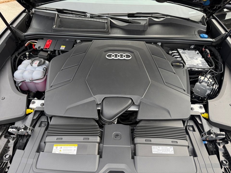 New 2026 Audi Q8 Premium Plus image 16