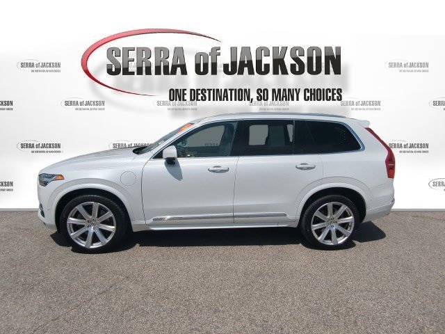 Used 2017 Volvo XC90 T8 Inscription w/ Vision Package AWD/4WD image 5