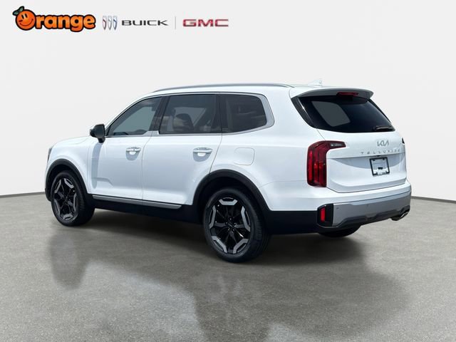 Used 2023 Kia Telluride S FWD image 5