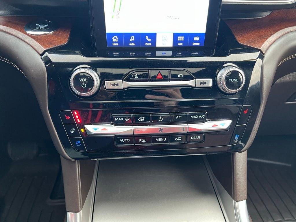 Used 2023 Ford Explorer King Ranch w/ Technology Package image 41