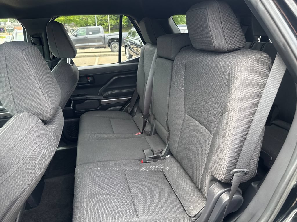 Used 2026 Toyota 4Runner SR5 AWD/4WD image 35