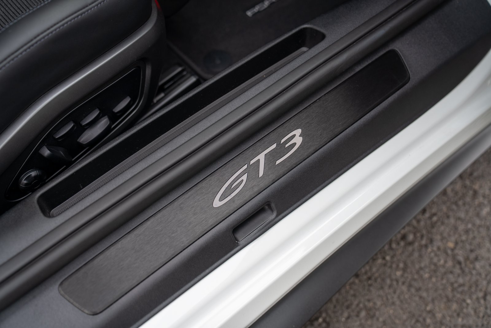 Certified 2024 Porsche 911 GT3 RWD image 28