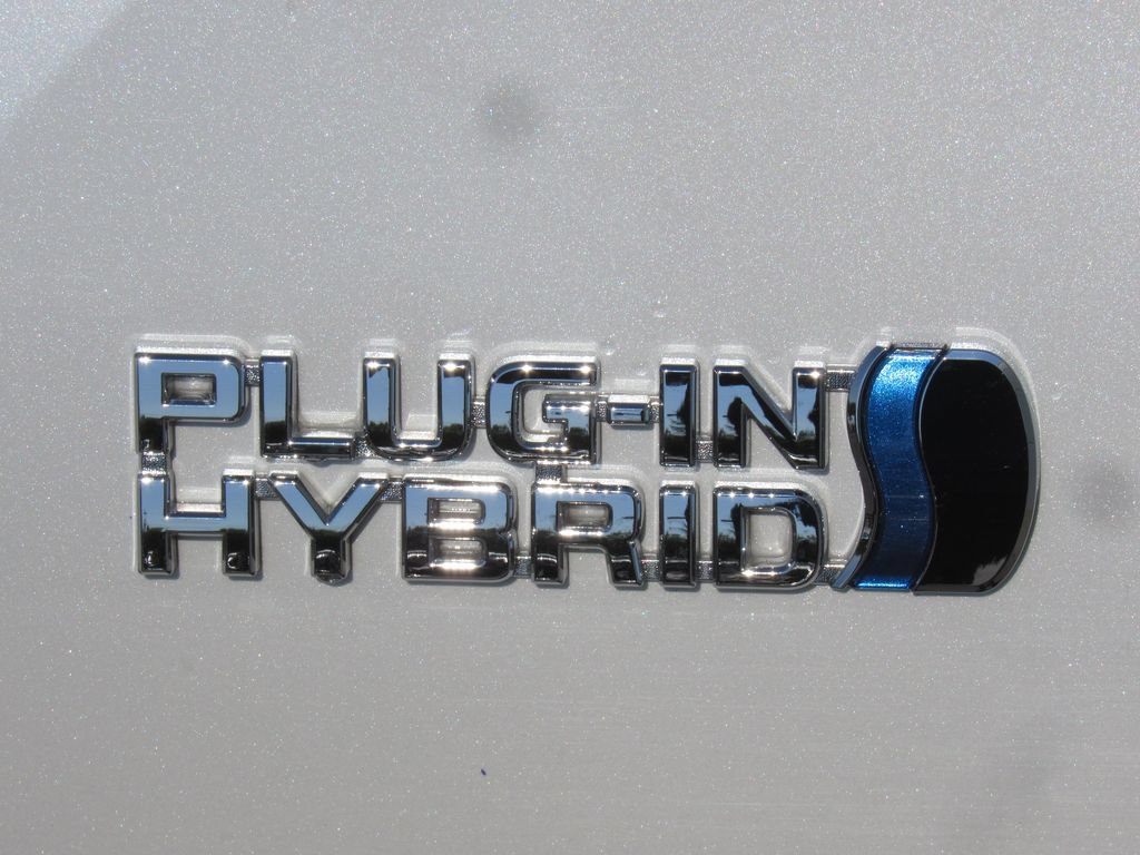 Used 2021 Toyota Prius Prime Limited FWD image 9