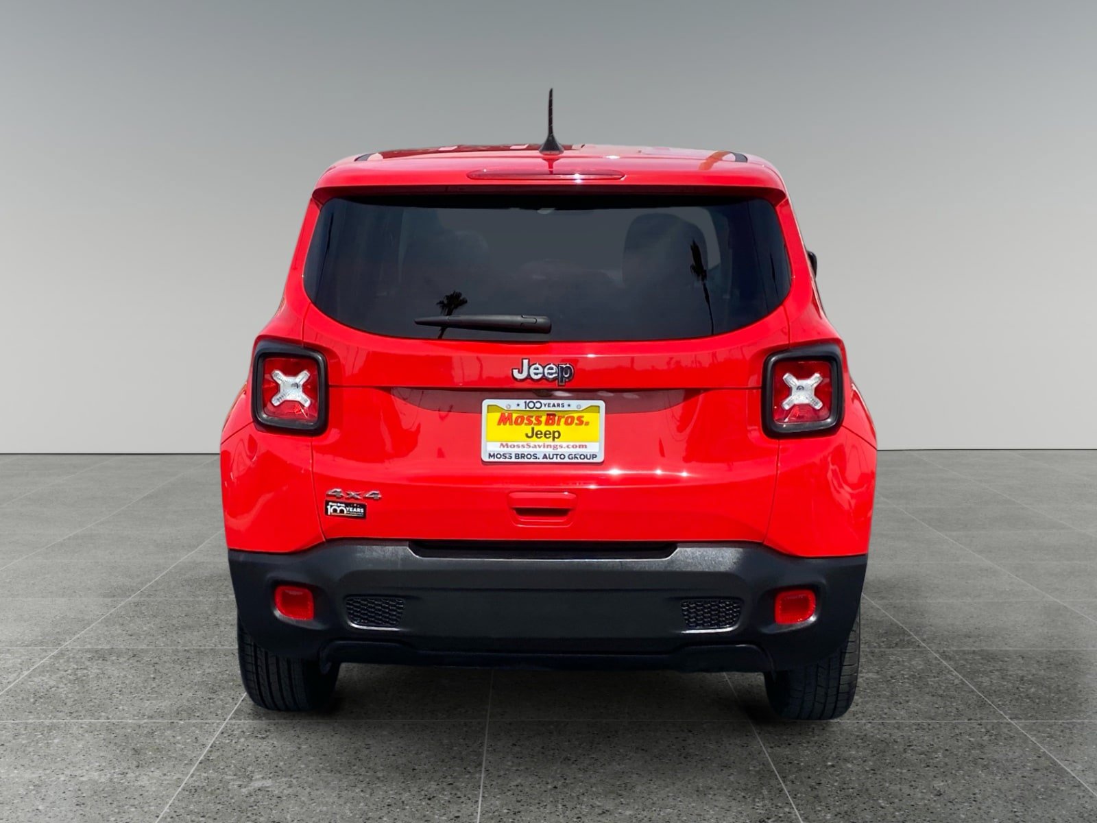 Used 2023 Jeep Renegade Latitude AWD/4WD image 4