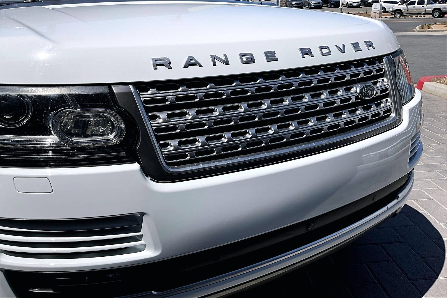 Used 2016 Land Rover Range Rover Supercharged AWD/4WD image 30