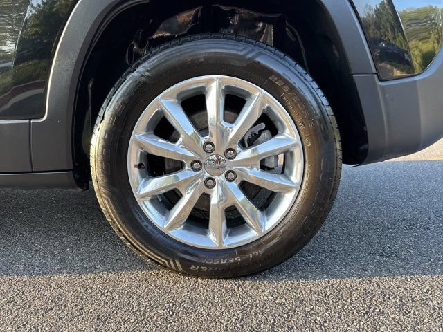 Used 2016 Jeep Cherokee Limited AWD/4WD image 21