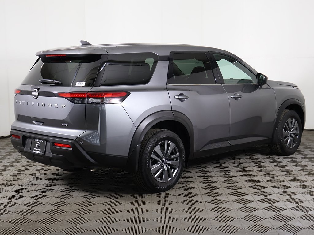 Used 2024 Nissan Pathfinder S image 8