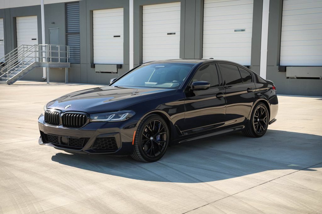 Used 2022 BMW M550i xDrive AWD/4WD image 4
