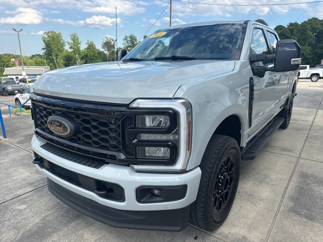 Used 2025 Ford F350 Lariat w/ Lariat Ultimate Package AWD/4WD image 3