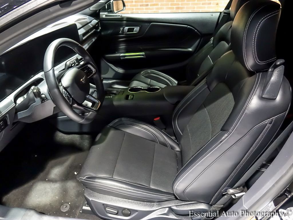 Used 2024 Ford Mustang GT Premium image 13