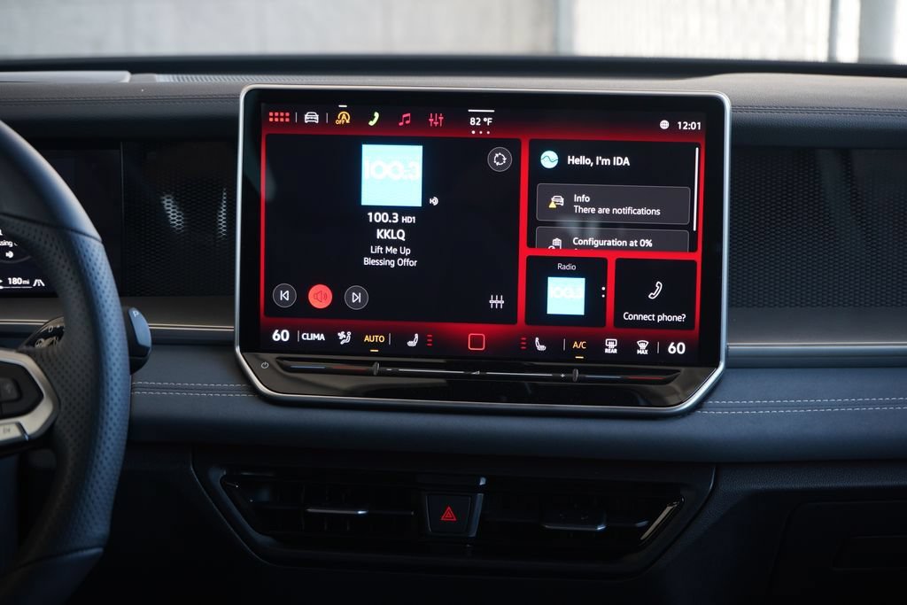 New 2026 Volkswagen Tiguan SE R-Line AWD/4WD image 10