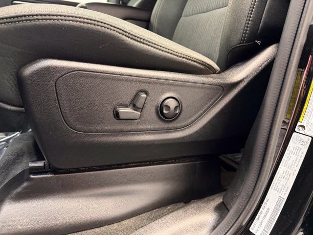 Used 2022 RAM 1500 Big Horn AWD/4WD image 14