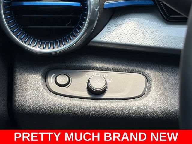 Certified 2026 Chevrolet Trax LT w/ LT Convenience Package FWD image 19