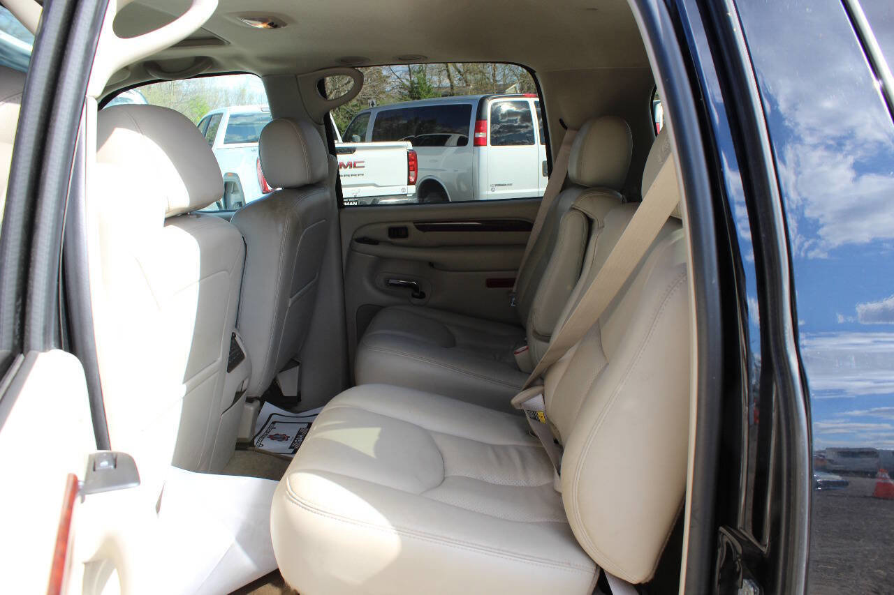 Used 2006 Cadillac Escalade ESV AWD image 21
