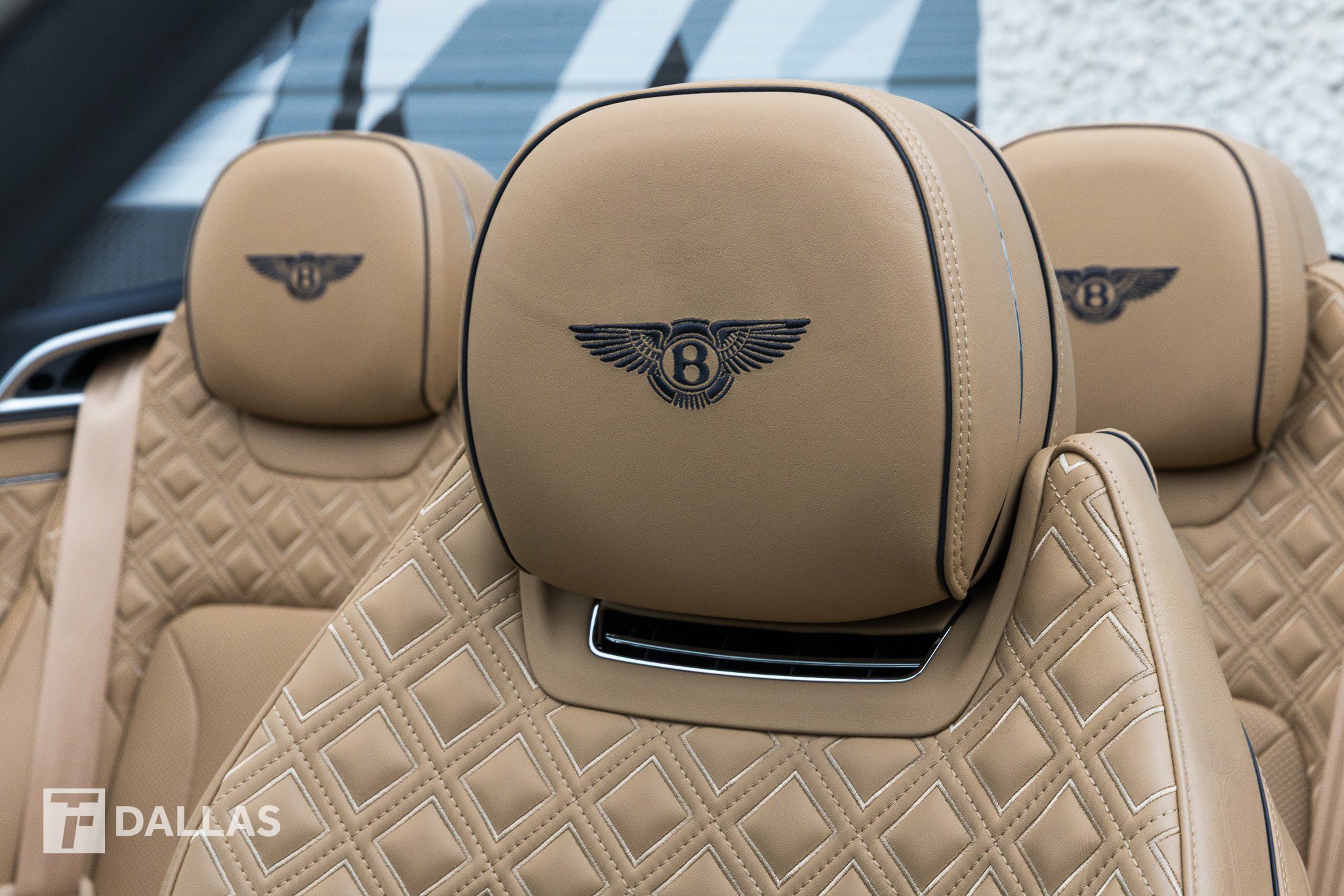 Used 2021 Bentley Continental GT image 23