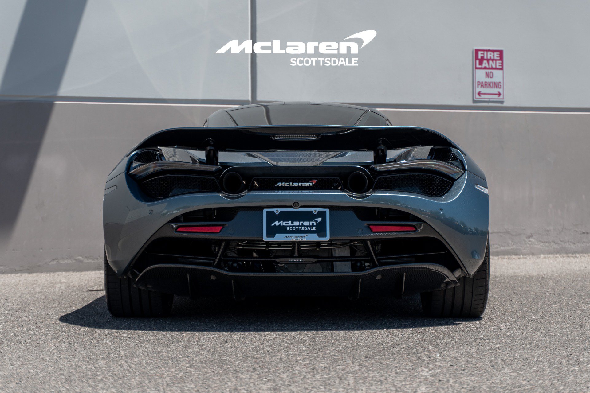 Used 2018 McLaren 720S Performance RWD image 6