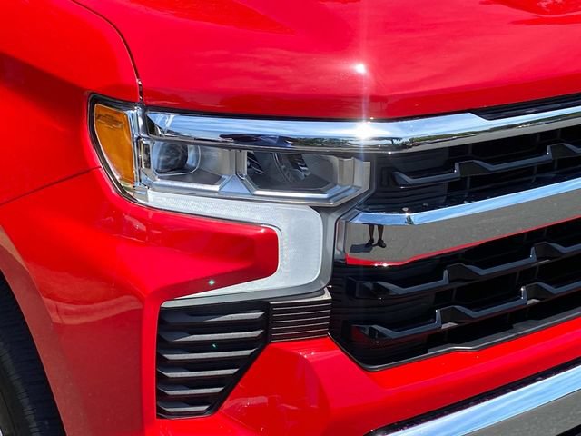 Used 2023 Chevrolet Silverado 1500 LT AWD/4WD image 4