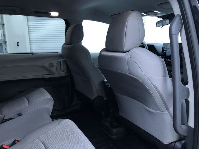 Certified 2022 Toyota Sienna LE image 22